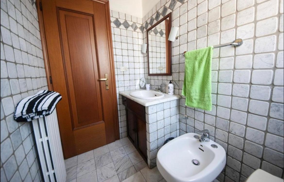 Grande Appartamento In Centro Pontedera Extérieur photo