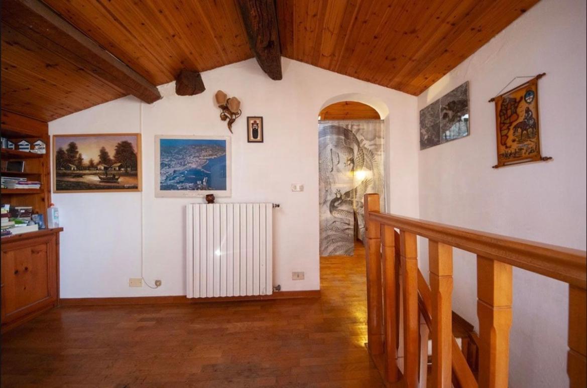 Grande Appartamento In Centro Pontedera Extérieur photo