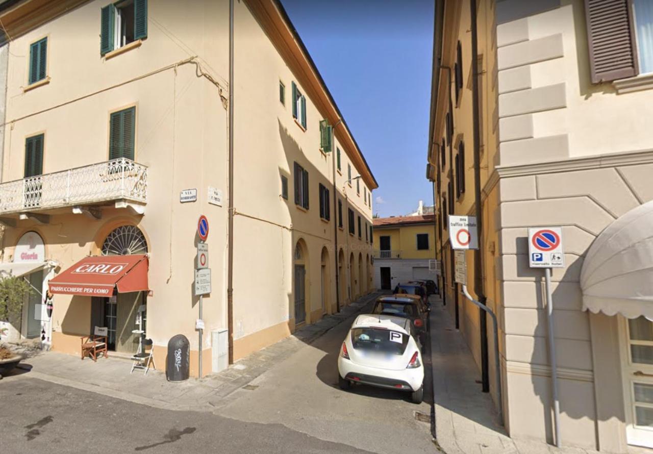 Grande Appartamento In Centro Pontedera Extérieur photo
